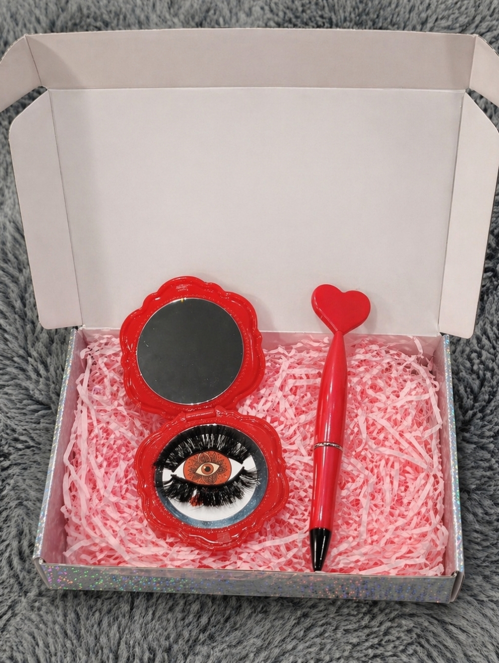Mothers DAY Red Heart Eyelash and Mirror Set - Women Makeup